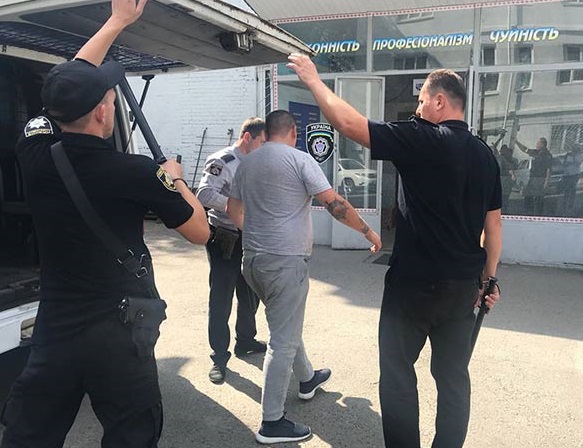 В Днепре задержали трех мужчин, которые похитили человека